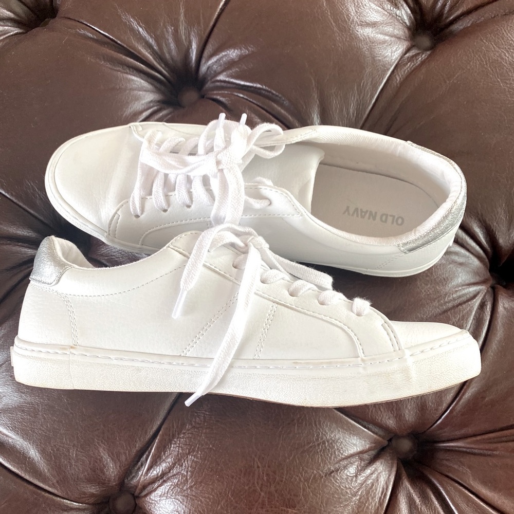 Old Navy white Low top sneakers